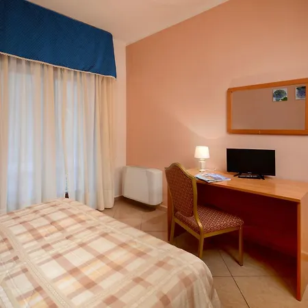 Royal Montevergine Hotel 3*