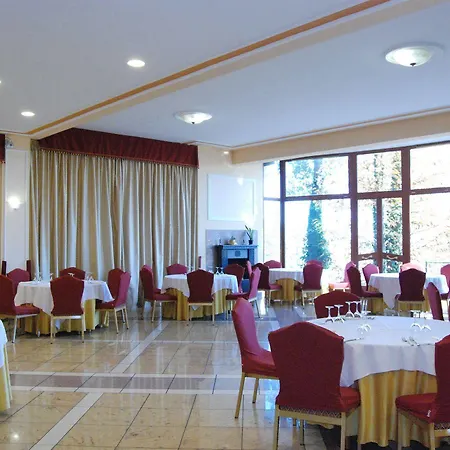 Hotel Royal Montevergine Ospedaletto dʼAlpinolo